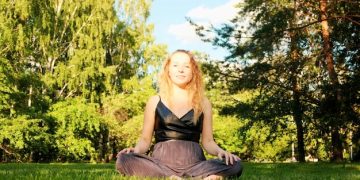 Mindfulness Daily: Reduce Anxiety by 25% with Simple Habits - Cover Image