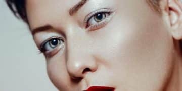 No-Makeup Look: Natural Glow in 15 Minutes (US) - Cover Image