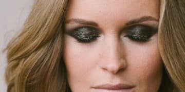 Smoky Eye Secrets: Pro Techniques for a Flawless 12-Hour Blend - Cover Image