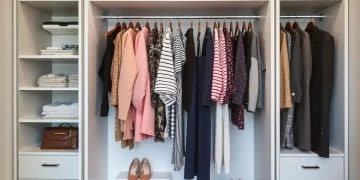 Capsule wardrobe essentials: simplify your style easily